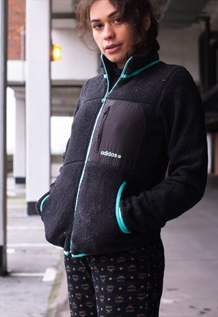 VINTAGE 00'S ADIDAS FLEECE IN BLACK AND TEAL