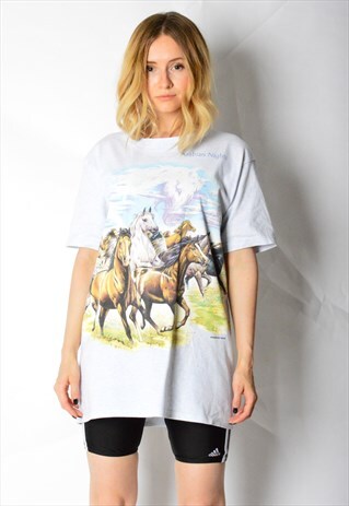 VINTAGE 90S GREY ARABIAN NIGHTS HORSE T-SHIRT