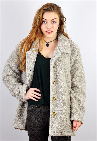 VINTAGE GRUNGE OVERSIZE FLEECY FUR JACKET
