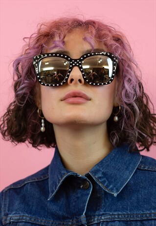 OVERSIZED STUDDED SUNGLASSES IN BLACK