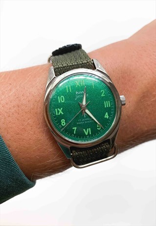 VINTAGE MILITARY WATCH 90S 2