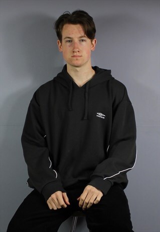 VINTAGE UMBRO HOODIE IN BLACK WITH POUCH POCKET AND EMBROIDE