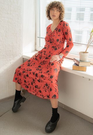 VINTAGE 80'S RED/BLACK FLORAL PRINT SKIRT AND BLOUSE