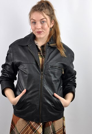 VINTAGE BLACK LEATHER JACKET