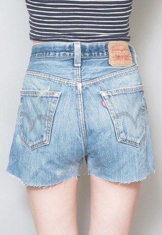 VINTAGE 1990'S LEVI'S MID WASH BLUE RAW HEM DENIM SHORTS