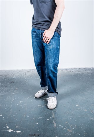 VINTAGE BLUE LEVI'S 501 JEANS