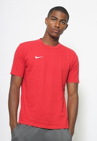 VINTAGE NIKE T-SHIRT