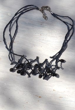 Deadstock 90s zigzag beaded blue-black glass choker necklace