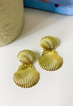 Gold Shell Drop Earrings