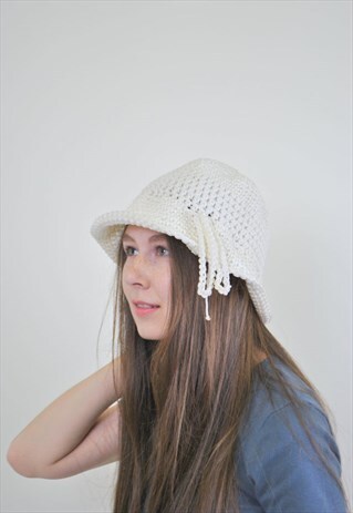 RETRO WHITE KNITTED BUCKET HAT, VINTAGE VOCATION SUMMER HAT