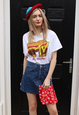 VINTAGE 90S DARK BLUE DENIM MINI SKIRT RED FLORAL RUFFLE HEM