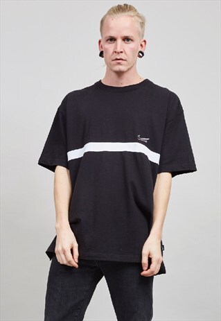 VINTAGE 90'S BLACK NIKE T-SHIRT