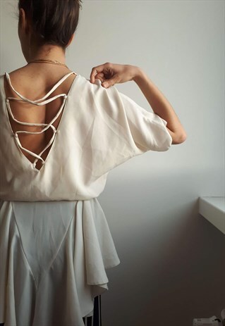 80S RUFFLE BLOUSE TUNIC WITH OPEN BACK