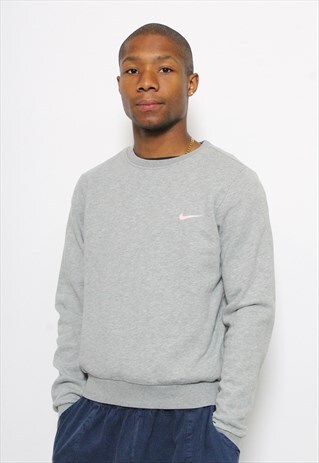 VINTAGE NIKE SWEATSHIRT