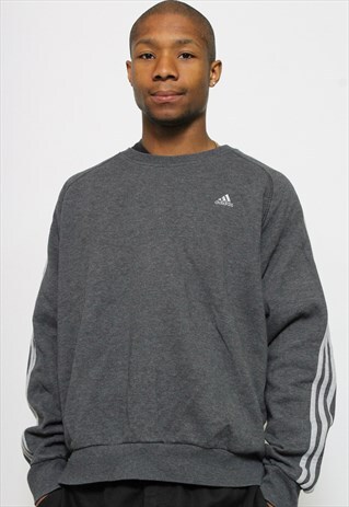 VINTAGE ADIDAS SWEATSHIRT
