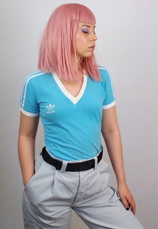 VINTAGE 90'S ADIDAS TREFOIL V-NECK T-SHIRT / TOP IN BLUE