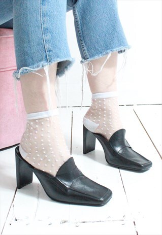 VINTAGE 90S BLACK LEATHER SQUARE TOE MULES
