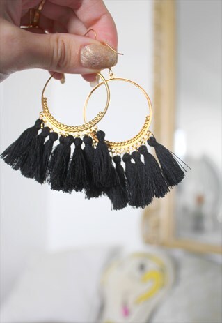 EARRINGS POMPONS