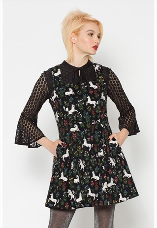 BLACK SLEEVELESS UNICORN PRINT DRESS