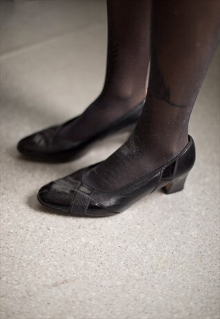 VINTAGE 80'S BLACK VARNISHED PATCHES STYLE DECORATED SHOES
