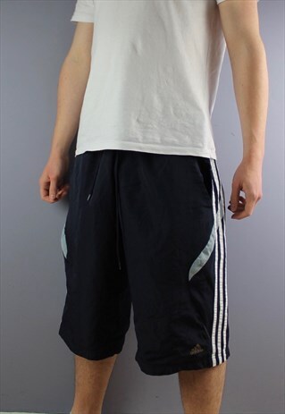 VINTAGE ADIDAS SHORTS IN NAVY WITH POCKETS, PRINTED LOGO AND