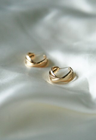 GOLD TWISTED MINI HOOP EARRINGS