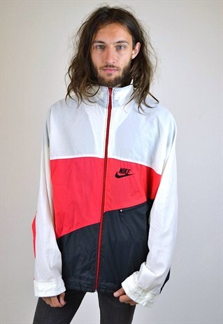 VINTAGE 90'S NIKE JACKET