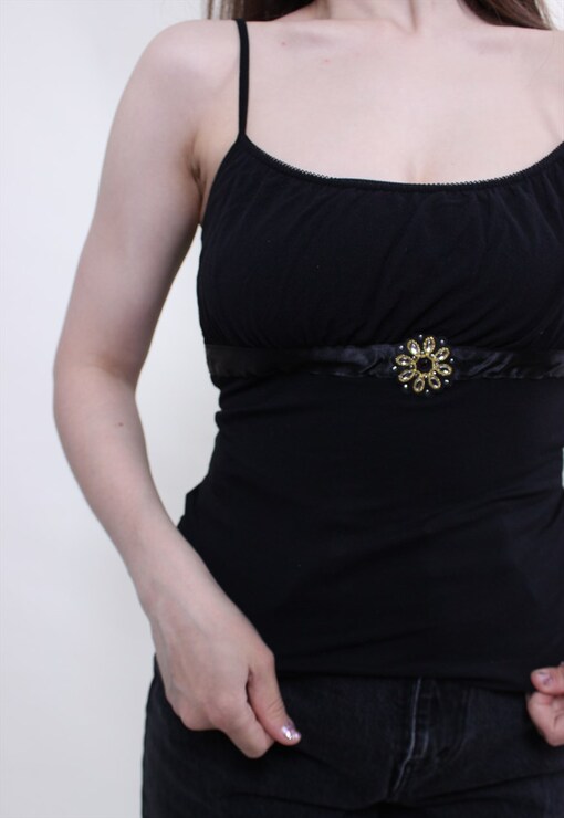 garment image