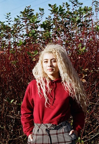 UNISEX HOODIE IN BURGUNDY WITH MINI BEE EMBROIDERY