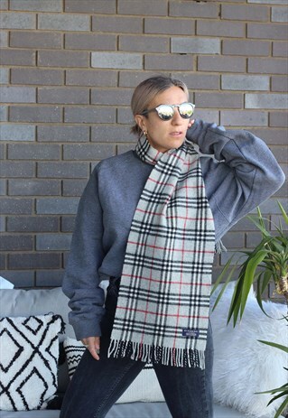 VINTAGE 1990S BURBERRY PALE GREY NOVA PRINTED SCARF