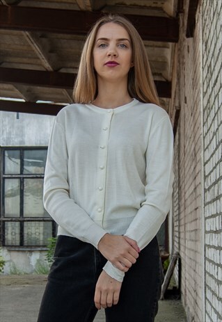 VINTAGE RETRO WHITE CARDIGAN