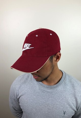 VINTAGE RED NIKE CAP