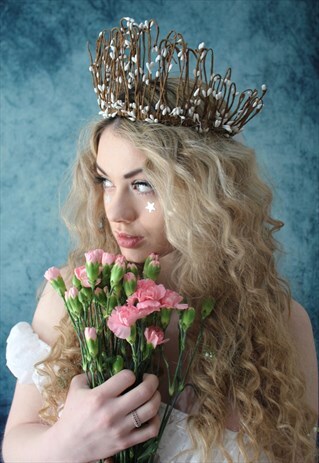 WOODLAND BERRY PIP CROWN