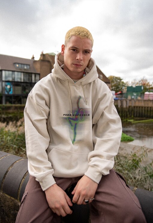garment image