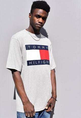 VINTAGE BNWT TOMMY HILFIGER T-SHIRT