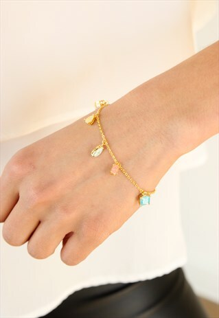 DELICATE CHARM BRACELET