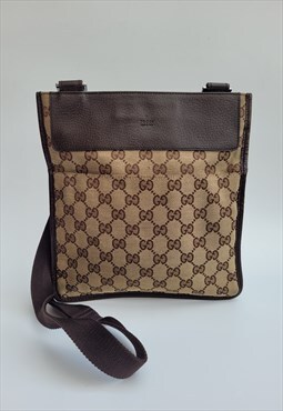 Vintage Gucci GG Supreme Monogram Bag.