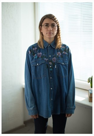 VINTAGE 80'S BLUE DENIM WESTERN FLOWER PRINT FRONT SHIRT