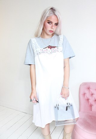 VINTAGE 70S WHITE LACE TRIM OVERSIZED SLIP DRESS