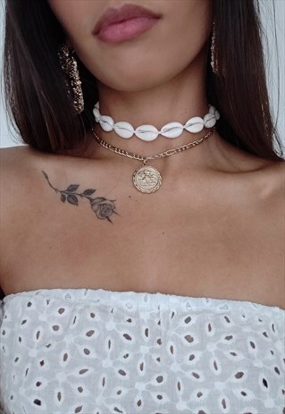 HANDMADE COWRIE SHELL CHOKER