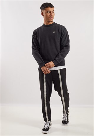 VINTAGE CHAMPION SWEATSHIRT