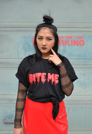 BITE ME T-SHIRT WITH SIDE KNOT