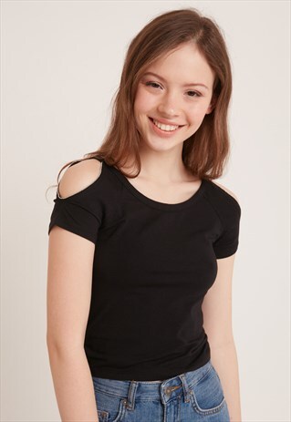 T-SHIRT WITH CUT OUT - BLACK