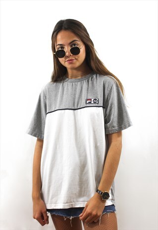 90'S RETRO GREY AND WHITE T-SHIRT