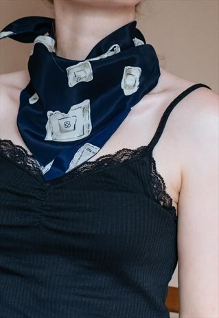 VINTAGE 80S BLUE PATTERNED SCARF