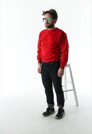 RED SWEATSHIRT / LONG SLEEVE JUMPER