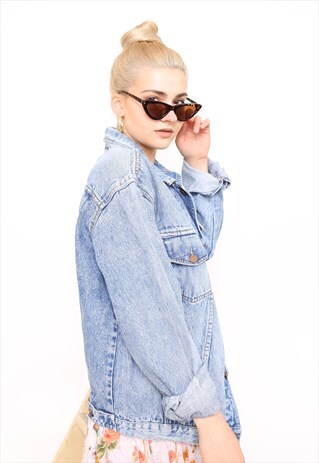 VINTAGE 90S BLUE DENIM OVERSIZED JACKET