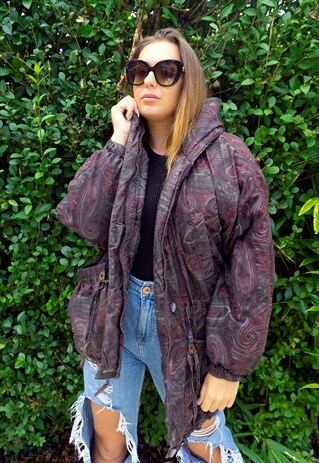 NINETIES PRINTED FESTIVAL COAT
