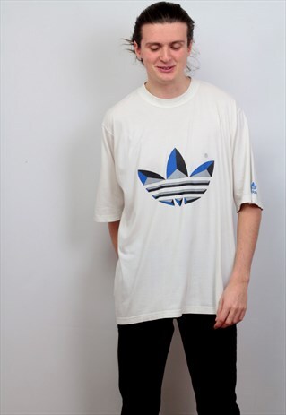 1990'S VINTAGE ADIDAS PRINT T-SHIRT IN WHITE