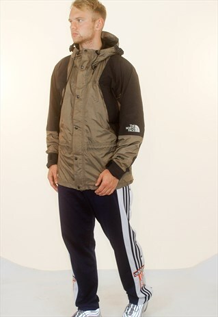 VINTAGE THE NORTH FACE GORETEX MOUNTAIN LIGHT JACKET